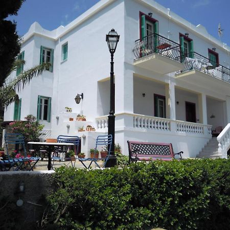 Hotel Blue Dolphin à Batsíon Extérieur photo